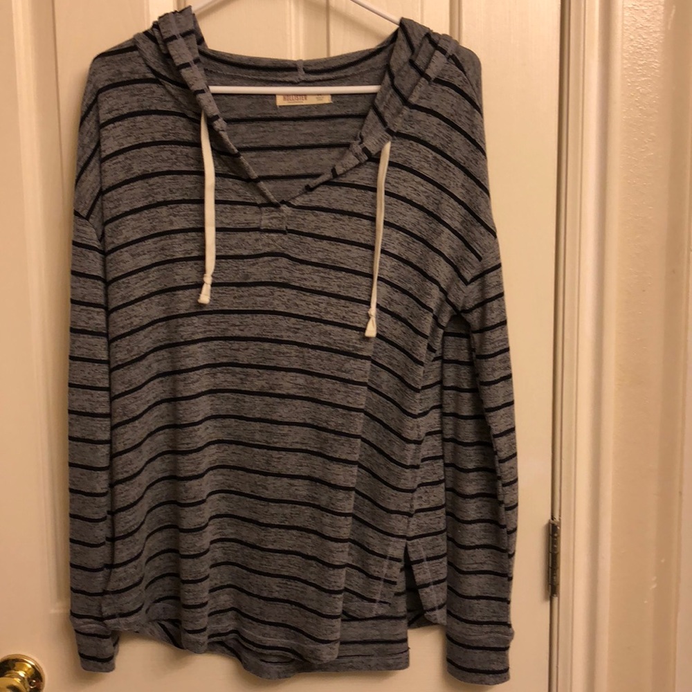 Striped blue and gray vneck hoody